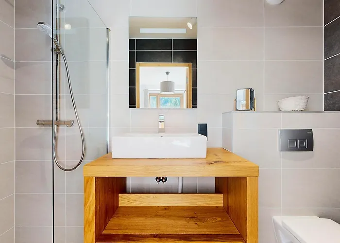 Evasion Alpine - Vue Imprenable & Confort Moderne Appartement *