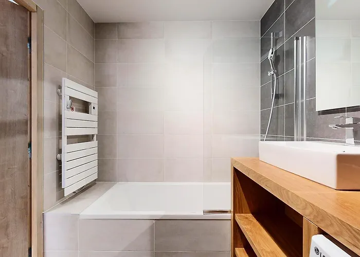 Appartement Evasion Alpine - Vue Imprenable & Confort Moderne La Plagne